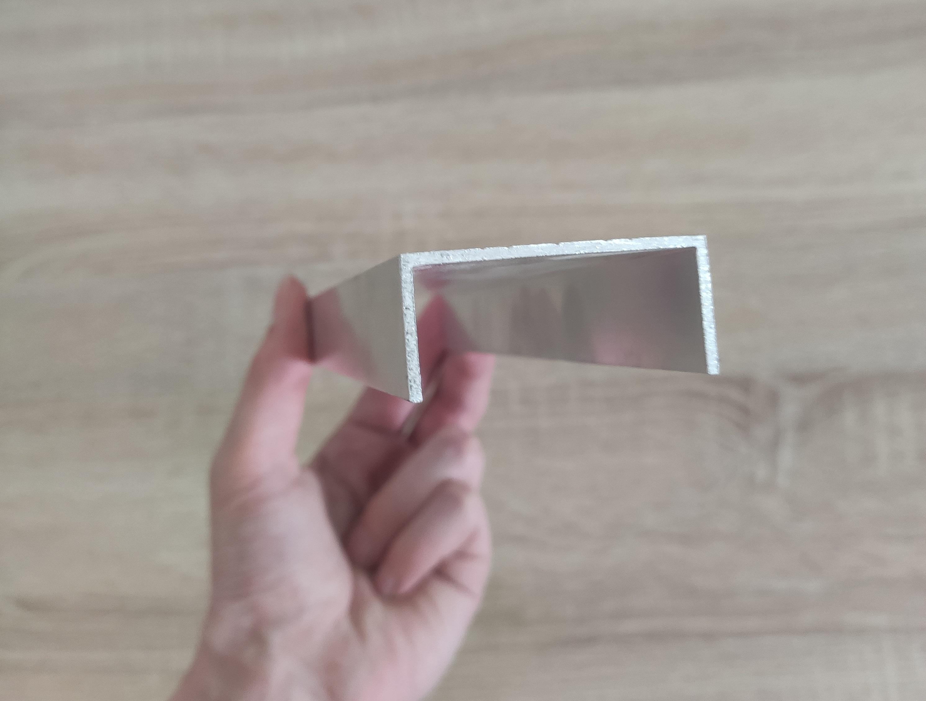 forme en U, largeur 50mm