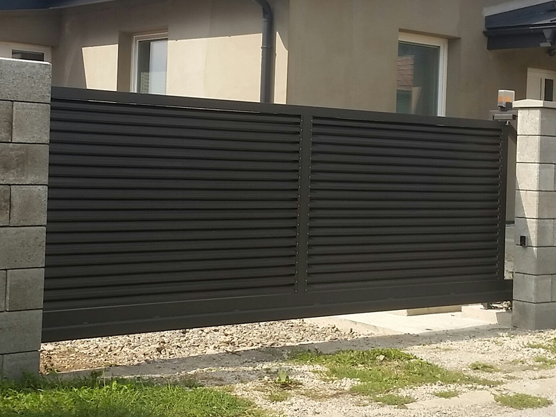 Clôture à lames Réalisation par le client