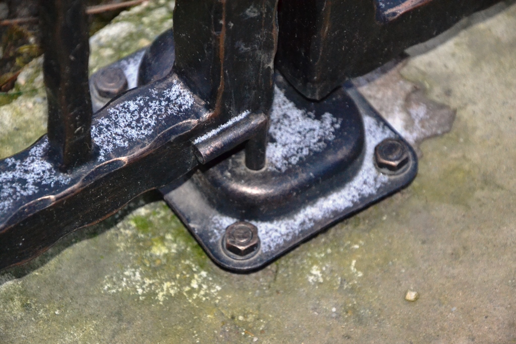 Utilisation de la butée basse pour portail battant