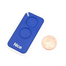 De NICE Era Inti INTI2B is de kleinste afstandsbediening van NICE De NICE Era Inti INTI2B is de kleinste afstandsbediening van NICE