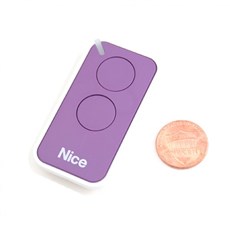 De NICE Era Inti INTI2L is de kleinste afstandsbediening van NICE De NICE Era Inti INTI2L is de kleinste afstandsbediening van NICE