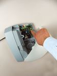 De aandrijving NICE Spin SN6011 programmeren met de knoppen