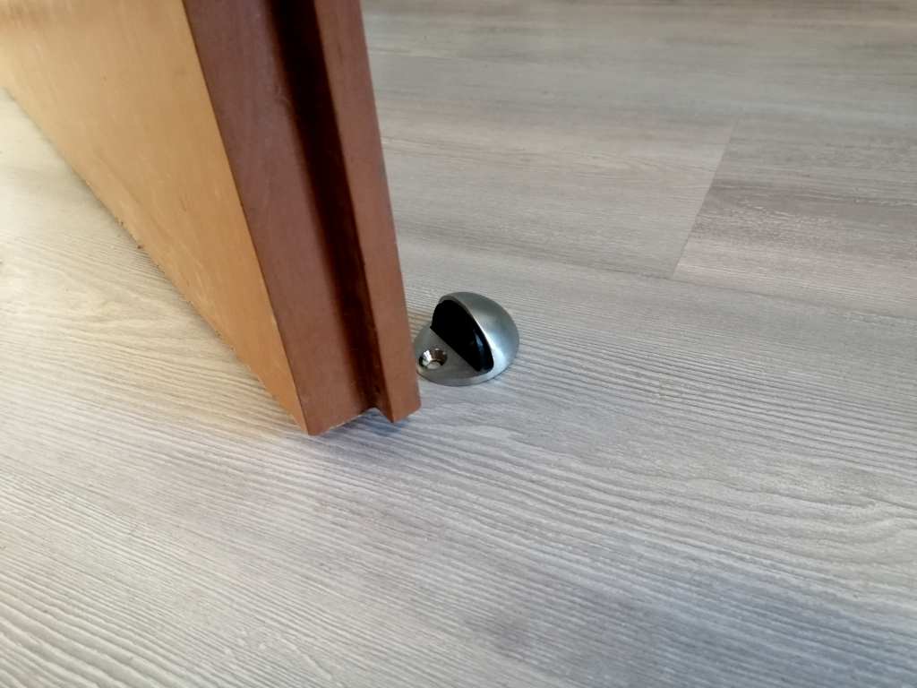 Deurstop, vloerbevestiging, rubber Deurstop, vloerbevestiging, rubber